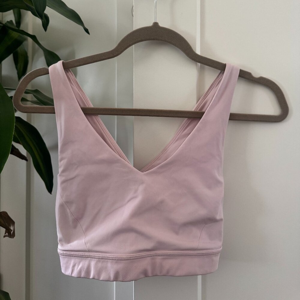 Lululemon Envital Bra Medium Support B/C Cup in Strawberry Milkshake, Size 6